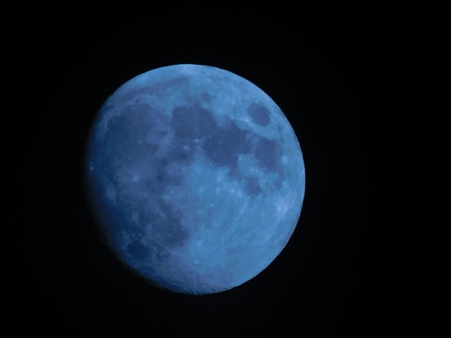 Blue moon, meaning