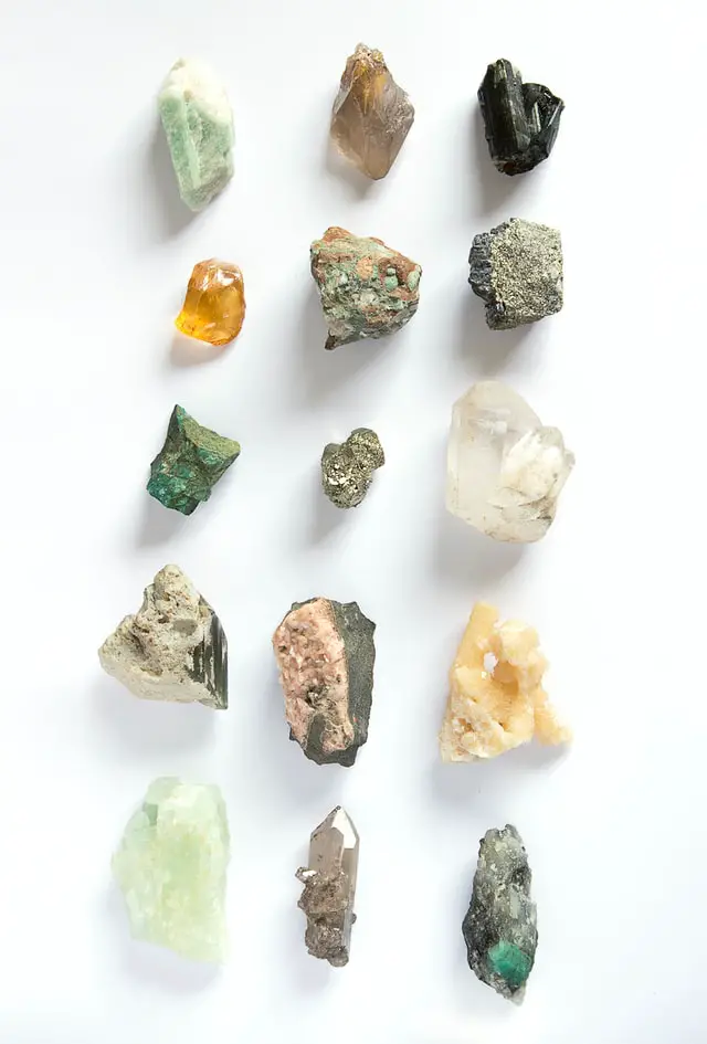 Cristales del feng shui: En ventanas, para recámaras, para venta, para baño, para sala, colocación, para riqueza, para salud